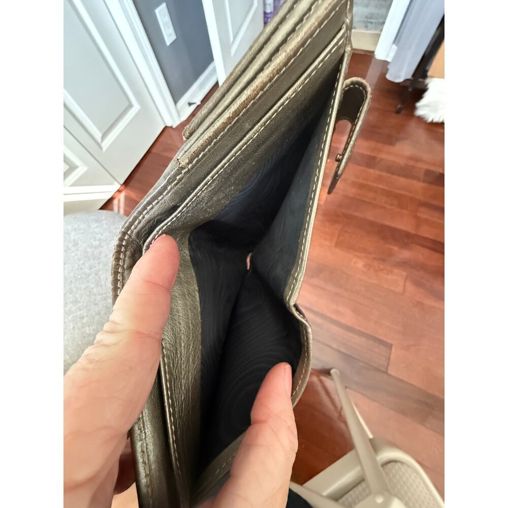 Gucci Gg Signature Bi-fold Compact wallet authentic fair condition - Picture 11 of 16